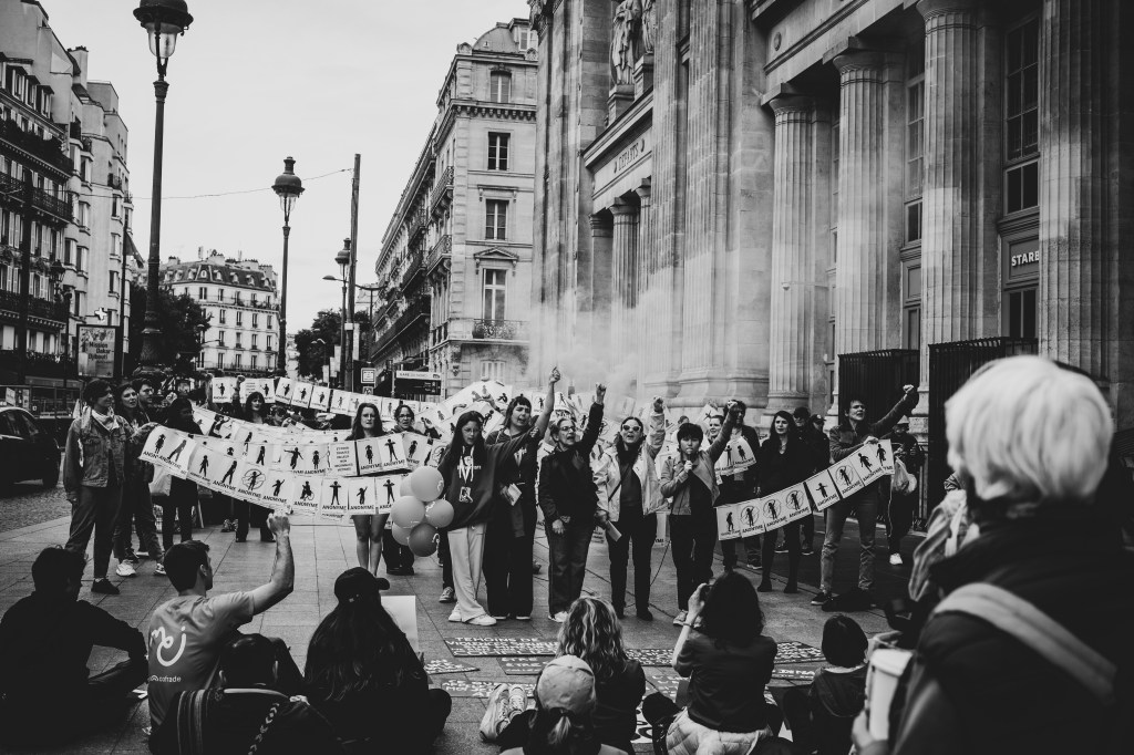 &laquo;&nbsp;PLUS JAMAIS ÇA&nbsp;&raquo; Les survivant·es de Le Scouarnec prennent la&nbsp;parole